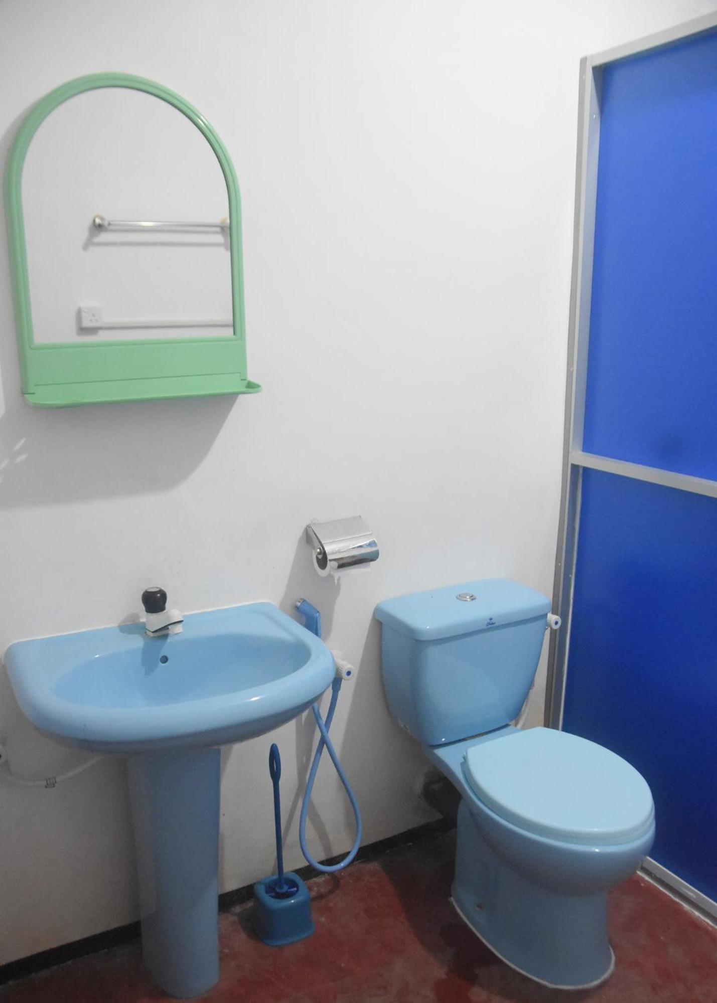 Meera Homestay & Guest House Anuradhapura Bagian luar foto