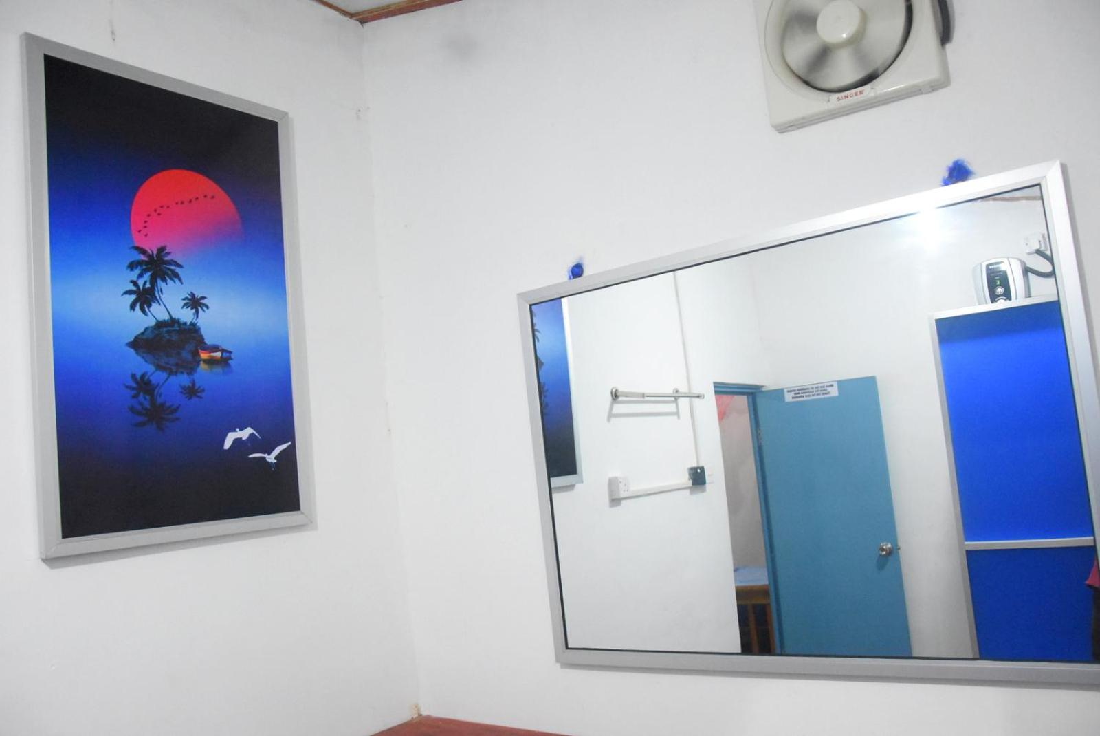 Meera Homestay & Guest House Anuradhapura Bagian luar foto