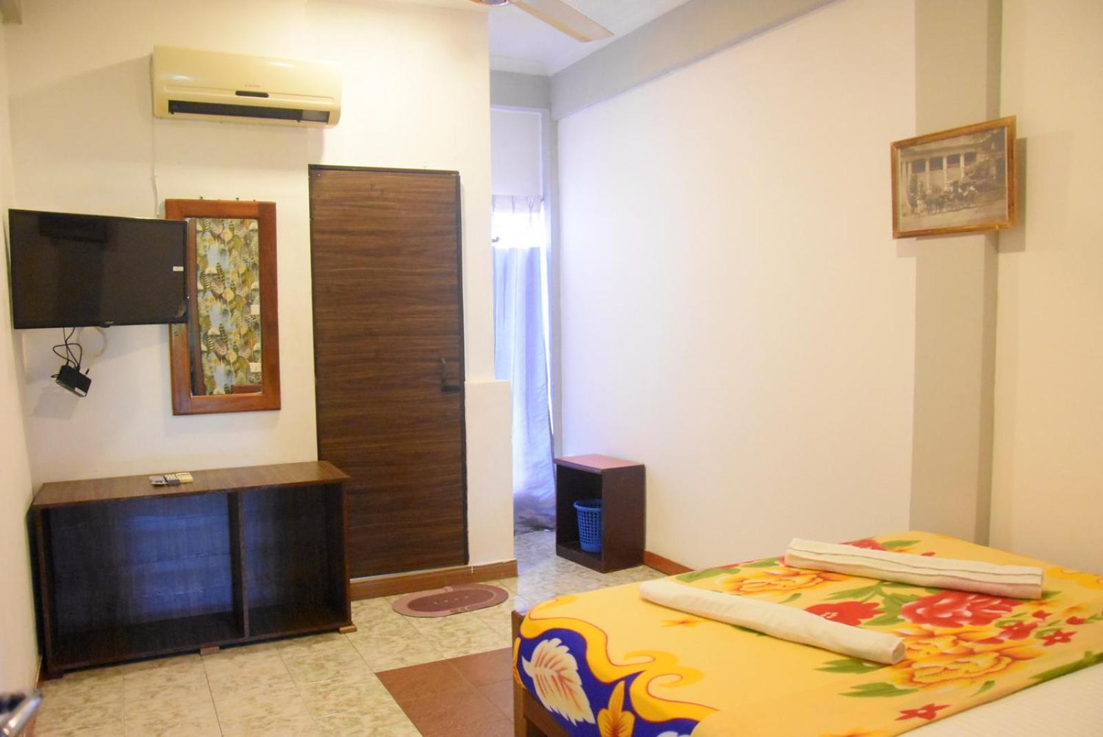 Meera Homestay & Guest House Anuradhapura Bagian luar foto